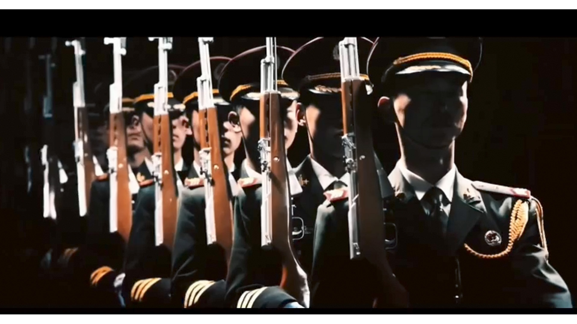 歌曲《国防教育我们一直在路上》MV