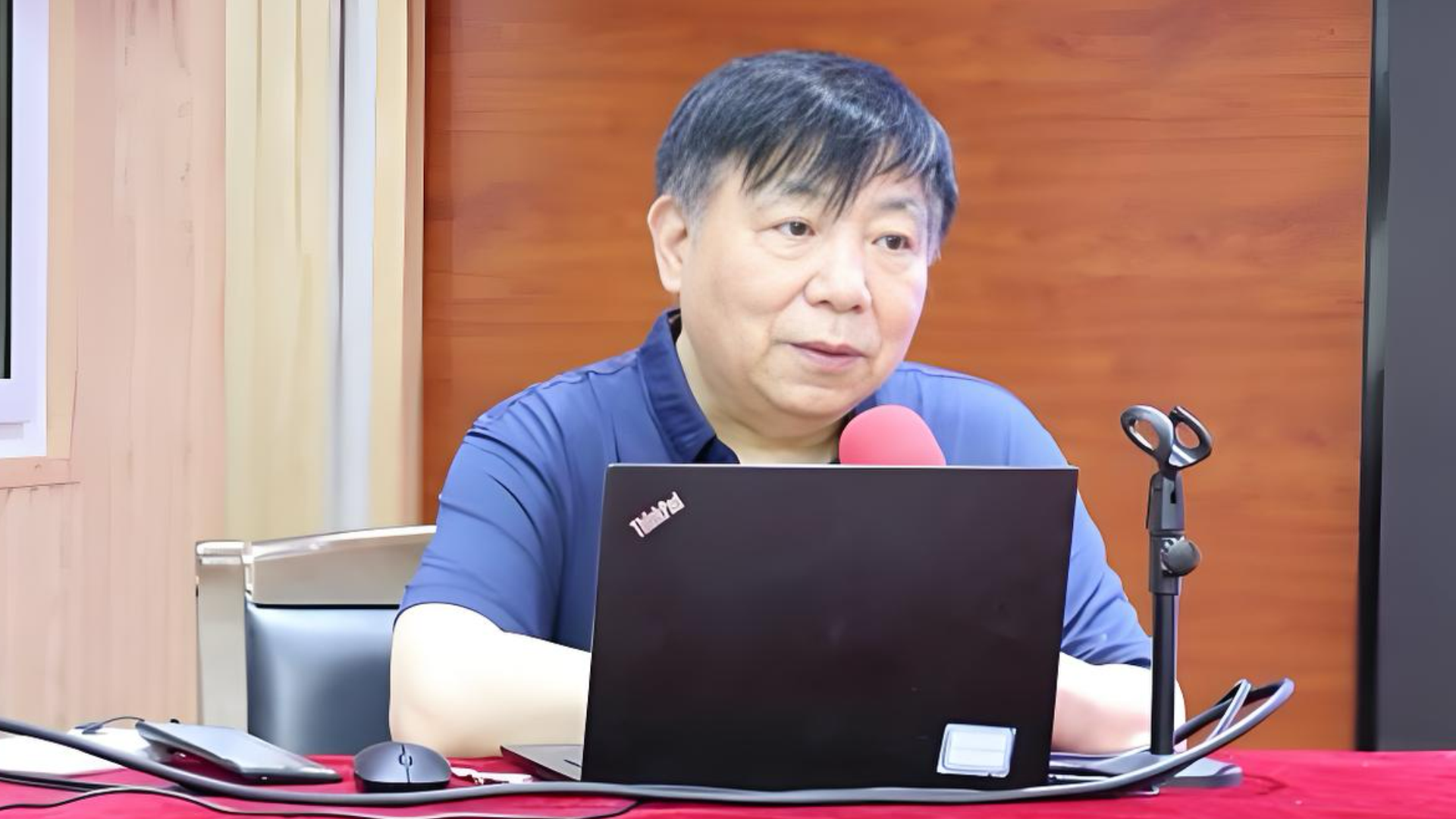 江英  教授